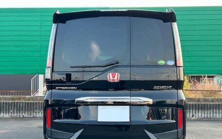 Honda Stepwgn IV, 2019 год, 1 650 000 рублей, 3 фотография