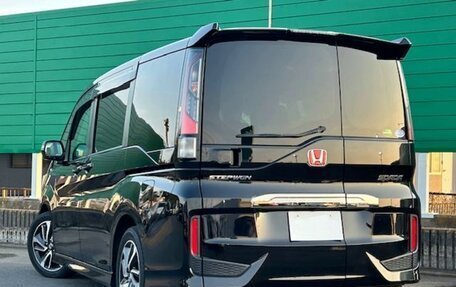 Honda Stepwgn IV, 2019 год, 1 650 000 рублей, 6 фотография