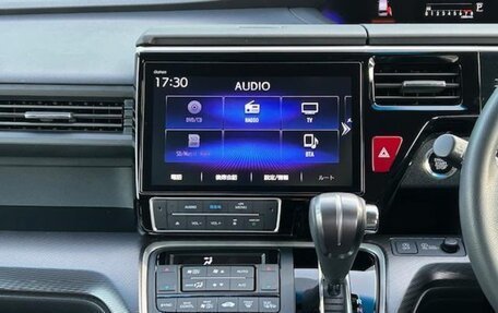 Honda Stepwgn IV, 2019 год, 1 650 000 рублей, 22 фотография
