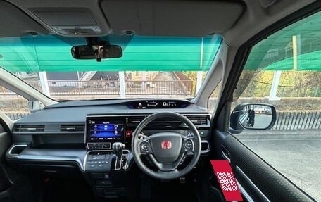 Honda Stepwgn IV, 2019 год, 1 650 000 рублей, 16 фотография