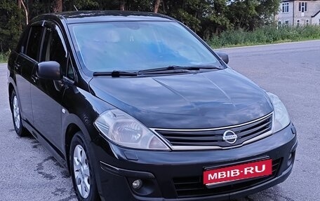 Nissan Tiida, 2011 год, 700 000 рублей, 1 фотография