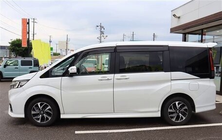 Honda Stepwgn IV, 2021 год, 1 998 000 рублей, 5 фотография