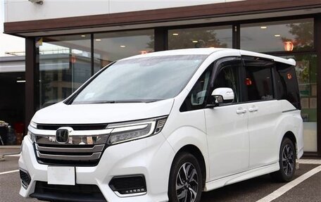 Honda Stepwgn IV, 2021 год, 1 998 000 рублей, 4 фотография