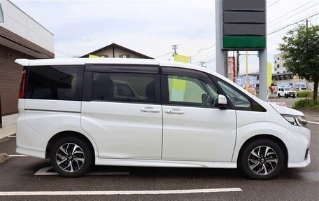 Honda Stepwgn IV, 2021 год, 1 998 000 рублей, 6 фотография