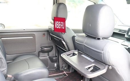 Honda Stepwgn IV, 2021 год, 1 998 000 рублей, 16 фотография