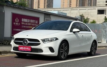 Mercedes-Benz A-Класс, 2022 год, 1 580 000 рублей, 1 фотография