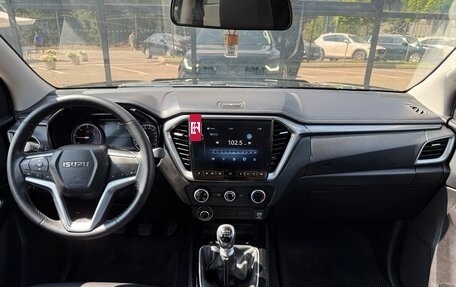 Isuzu D-Max, 2022 год, 2 999 000 рублей, 12 фотография