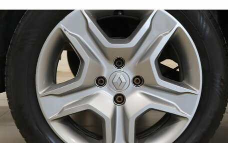 Renault Logan II, 2019 год, 899 000 рублей, 12 фотография