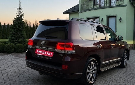 Toyota Land Cruiser 200, 2016 год, 4 500 000 рублей, 2 фотография