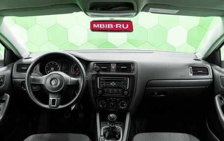 Volkswagen Jetta VI, 2014 год, 1 128 000 рублей, 15 фотография