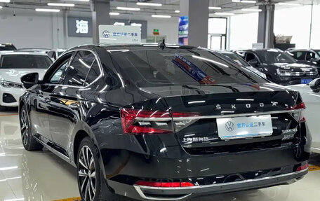 Skoda Superb III рестайлинг, 2023 год, 2 031 200 рублей, 4 фотография