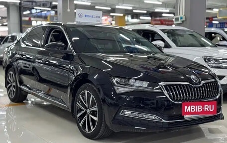 Skoda Superb III рестайлинг, 2023 год, 2 031 200 рублей, 3 фотография