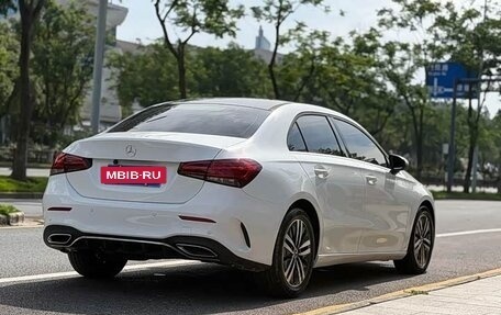 Mercedes-Benz A-Класс, 2022 год, 1 580 000 рублей, 5 фотография