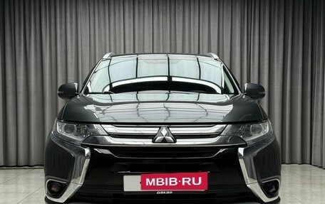 Mitsubishi Outlander III рестайлинг 3, 2015 год, 1 499 000 рублей, 2 фотография
