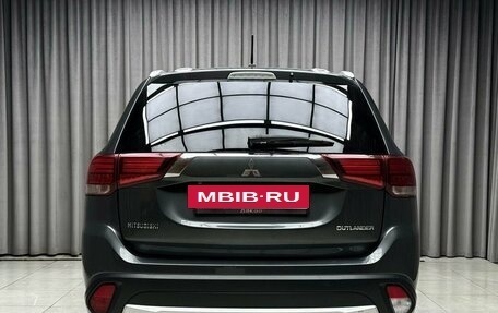 Mitsubishi Outlander III рестайлинг 3, 2015 год, 1 499 000 рублей, 5 фотография