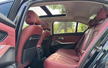 BMW 3 серия, 2022 год, 2 600 000 рублей, 15 фотография