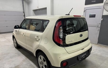 KIA Soul II рестайлинг, 2018 год, 1 449 000 рублей, 6 фотография