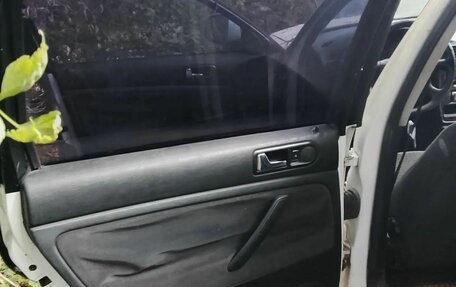 Volkswagen Passat B5+ рестайлинг, 1998 год, 230 000 рублей, 4 фотография