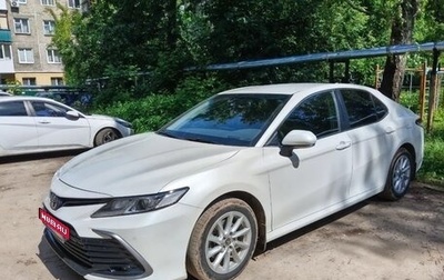 Toyota Camry, 2021 год, 2 630 000 рублей, 1 фотография