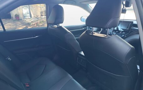 Toyota Camry, 2021 год, 2 630 000 рублей, 6 фотография