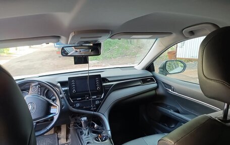Toyota Camry, 2021 год, 2 630 000 рублей, 3 фотография