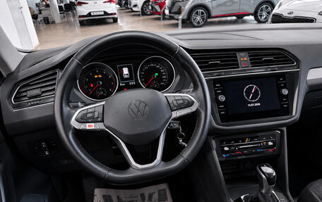 Volkswagen Tiguan II, 2021 год, 2 900 000 рублей, 30 фотография