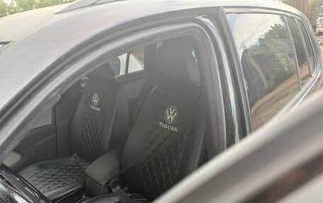 Volkswagen Tiguan I, 2010 год, 1 200 000 рублей, 8 фотография