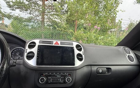 Volkswagen Tiguan I, 2010 год, 1 200 000 рублей, 2 фотография