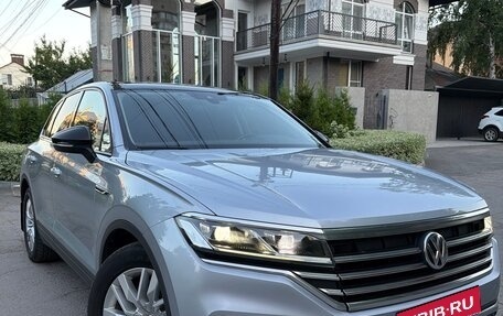 Volkswagen Touareg III, 2018 год, 3 600 000 рублей, 1 фотография