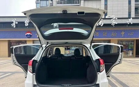 Honda Vezel, 2022 год, 1 422 000 рублей, 16 фотография