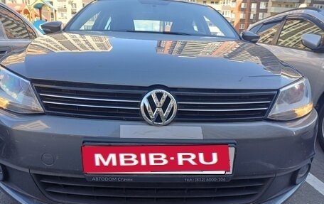 Volkswagen Jetta VI, 2012 год, 950 000 рублей, 3 фотография