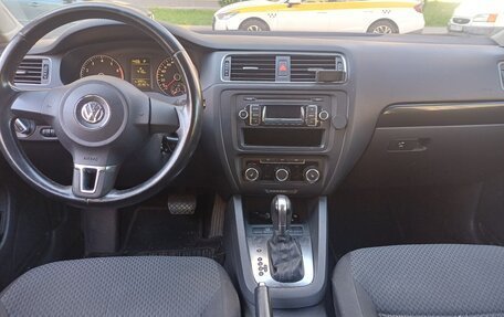 Volkswagen Jetta VI, 2012 год, 950 000 рублей, 7 фотография