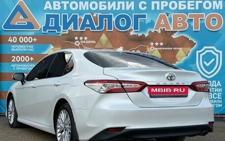 Toyota Camry, 2021 год, 3 060 000 рублей, 6 фотография