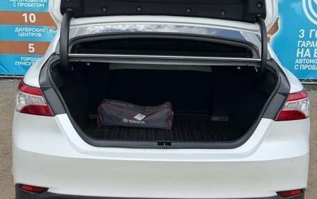 Toyota Camry, 2021 год, 3 060 000 рублей, 14 фотография