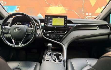 Toyota Camry, 2021 год, 3 060 000 рублей, 29 фотография