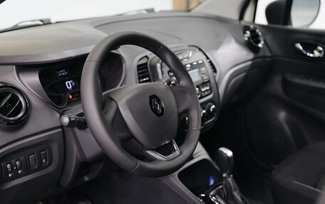 Renault Kaptur I рестайлинг, 2019 год, 1 190 000 рублей, 9 фотография