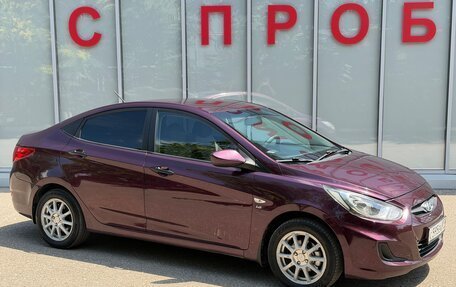 Hyundai Solaris II рестайлинг, 2011 год, 690 000 рублей, 4 фотография