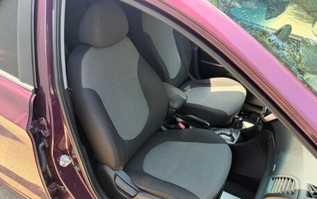 Hyundai Solaris II рестайлинг, 2011 год, 690 000 рублей, 17 фотография