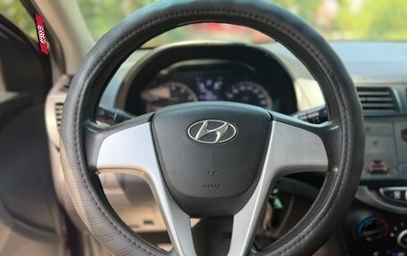 Hyundai Solaris II рестайлинг, 2011 год, 690 000 рублей, 15 фотография