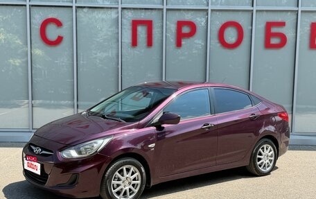 Hyundai Solaris II рестайлинг, 2011 год, 690 000 рублей, 22 фотография