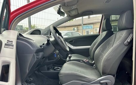 Toyota Yaris III рестайлинг, 2010 год, 570 000 рублей, 6 фотография