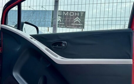 Toyota Yaris III рестайлинг, 2010 год, 570 000 рублей, 7 фотография
