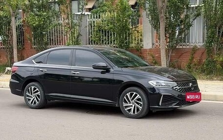 Volkswagen Lavida, 2023 год, 1 090 000 рублей, 3 фотография