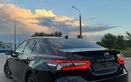 Toyota Camry, 2021 год, 3 390 000 рублей, 5 фотография