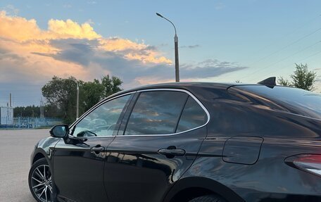 Toyota Camry, 2021 год, 3 390 000 рублей, 4 фотография