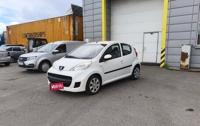 Peugeot 107 I рестайлинг, 2011 год, 380 000 рублей, 1 фотография