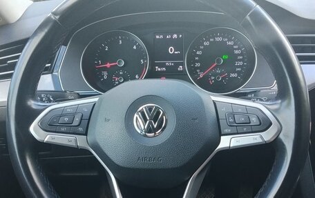Volkswagen Passat B8 рестайлинг, 2019 год, 1 720 000 рублей, 5 фотография