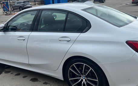BMW 3 серия, 2020 год, 3 750 000 рублей, 3 фотография