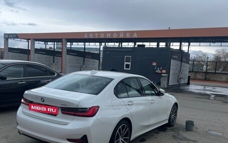BMW 3 серия, 2020 год, 3 750 000 рублей, 9 фотография