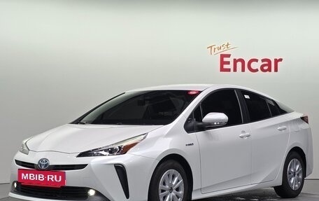 Toyota Prius IV XW50, 2022 год, 2 875 666 рублей, 2 фотография